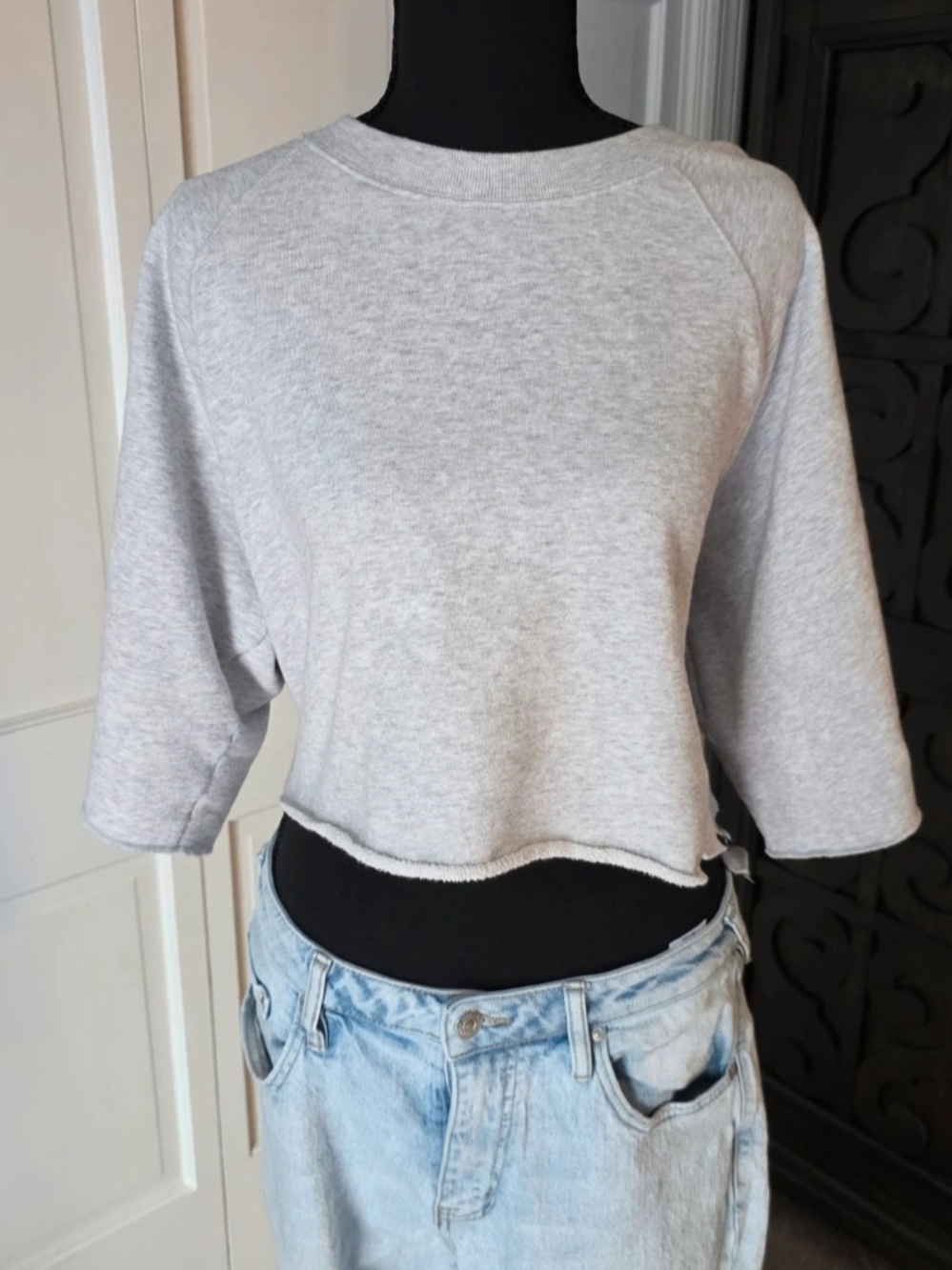 PINK Victoria's Secret Light Gray Cropped Pullover